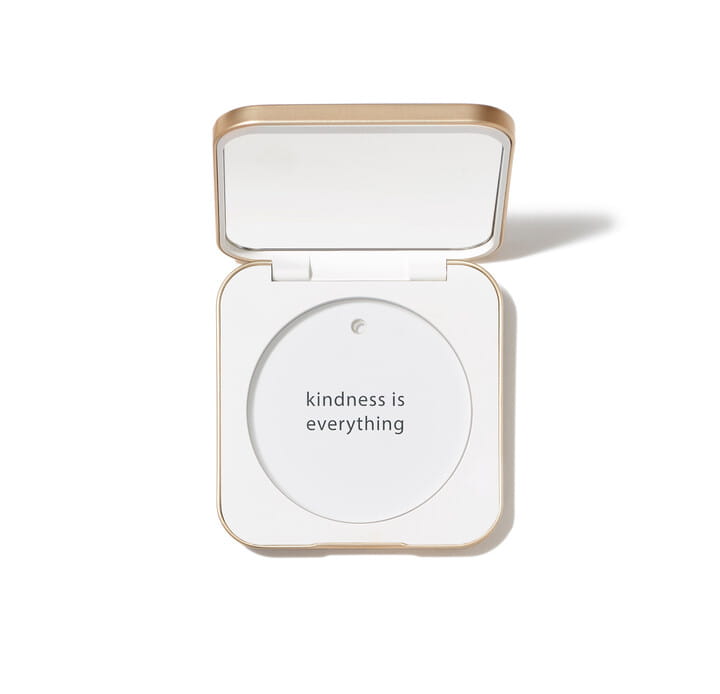 Refillable Compact WHITE – bílý hliníkový kompaktní obal na lisovaný pudr – fotografie produktu 2