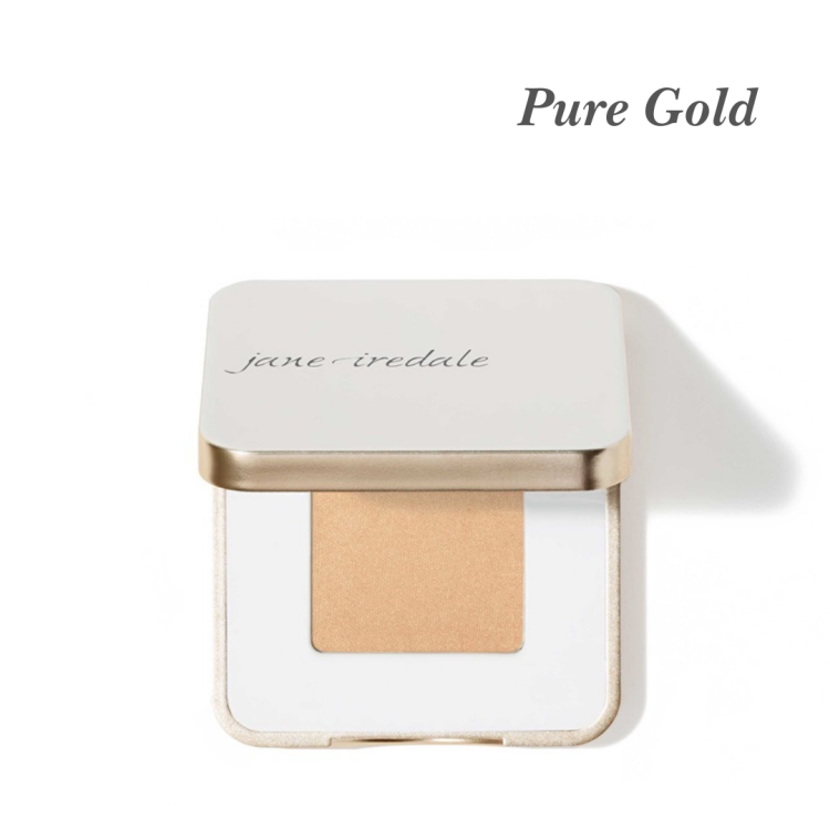 Oční stín Jane Iredale PurePressed Eye Shadow Single v odstínu Pure Gold. Klasická zlatá teplého tónu s jemným leskem. Ideální pro rozjasnění víčka, vnitřního koutku oka nebo jako akcent uprostřed pohyblivého víčka.