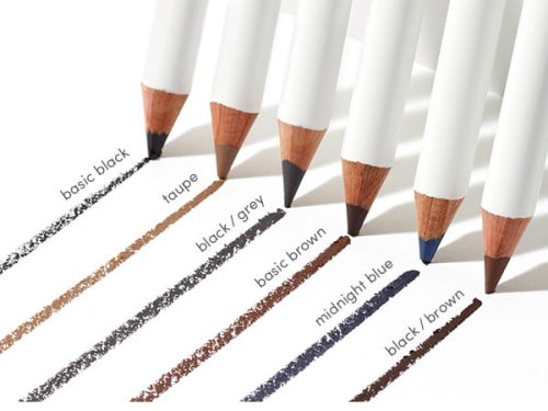 Na fotografii jsou hroty očních tužek Eye Pencil značky jane iredale, dostupné v šesti klasických odstínech. Vedle každé tužky je uveden její odstín.