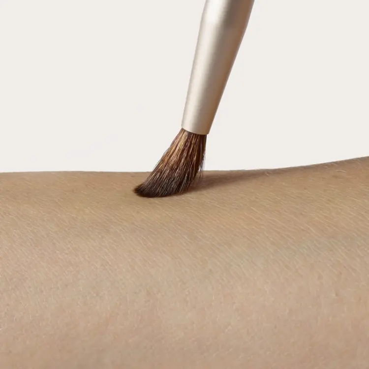 Detail Brush – veganský precizní štětec na detailní líčení očí – fotografie produktu 3
